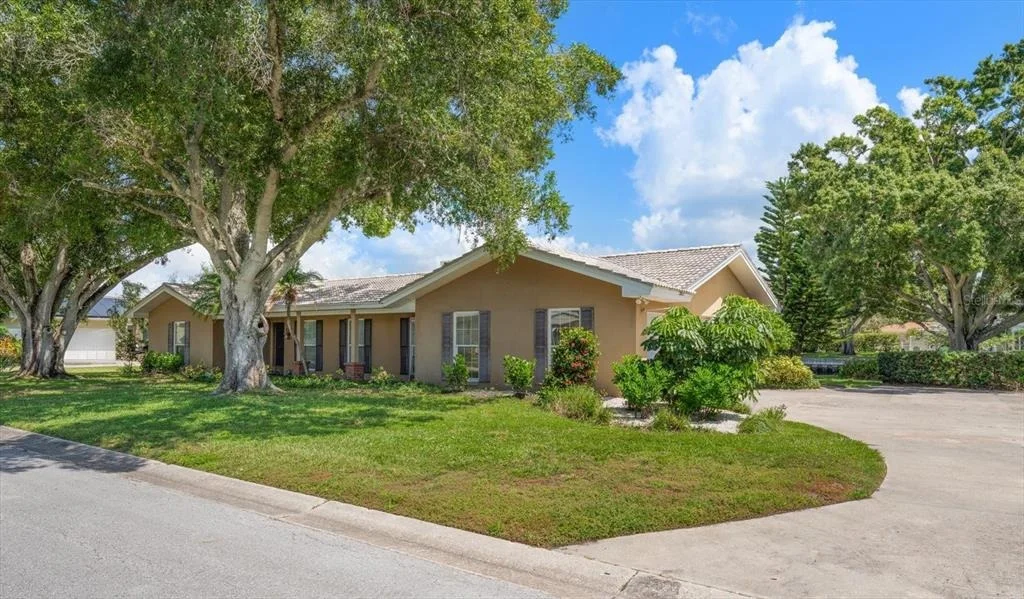 Photo of 1641 SHERBROOK ROAD