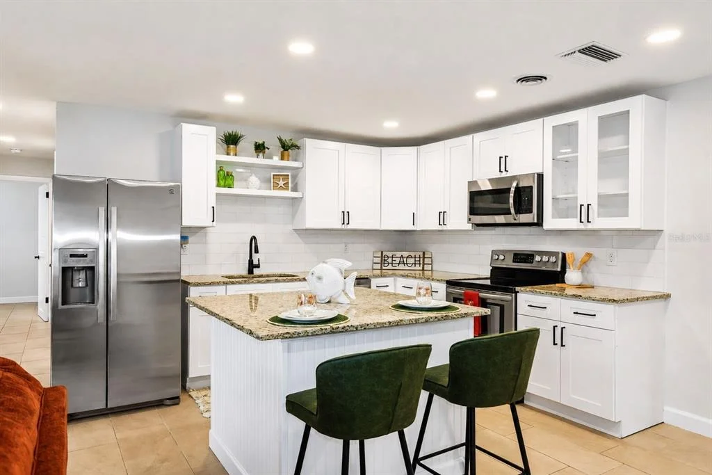 Photo of 482 OAKWOOD DRIVE