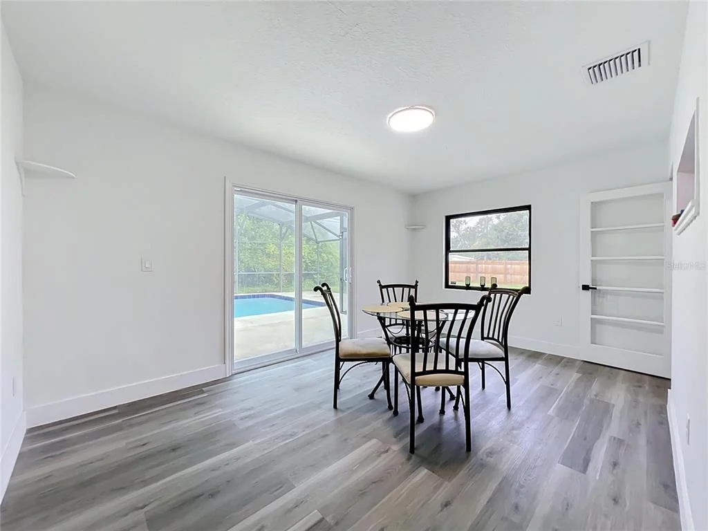 Photo of 731 BONGART ROAD