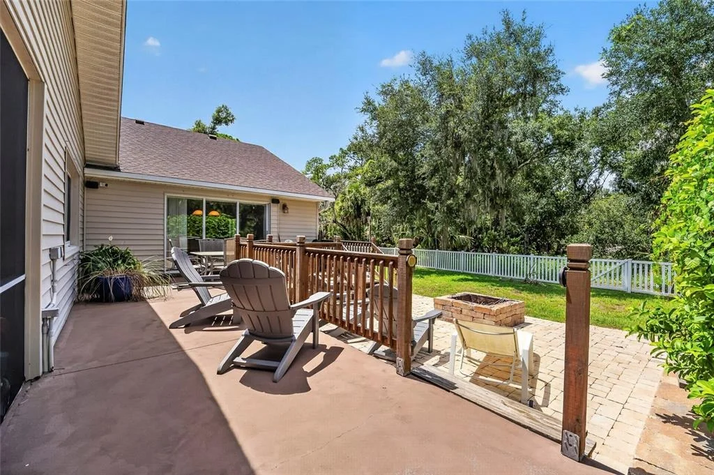 Photo of 608 WOODVIEW WAY