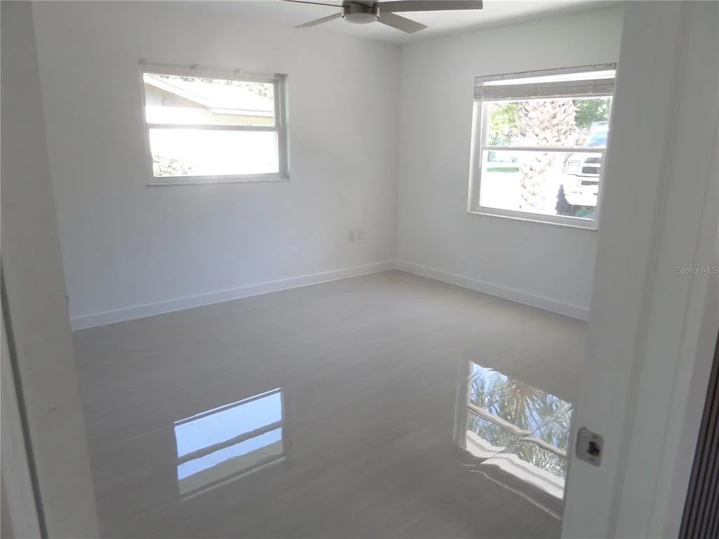 Photo of 4925 SILK OAK DRIVE