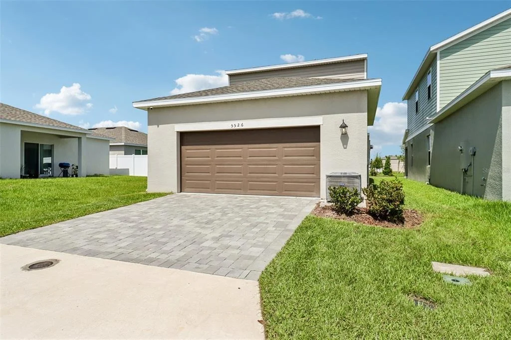 Photo of 1845 HORSETAIL DRIVE
