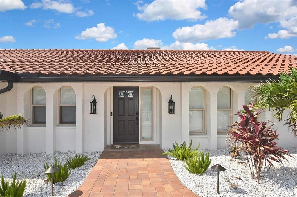 Photo of 429 DARLING DRIVE