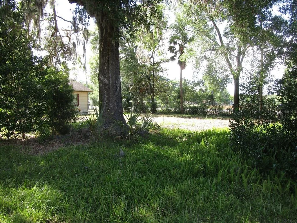 Photo of 20036 STATE ROAD 44