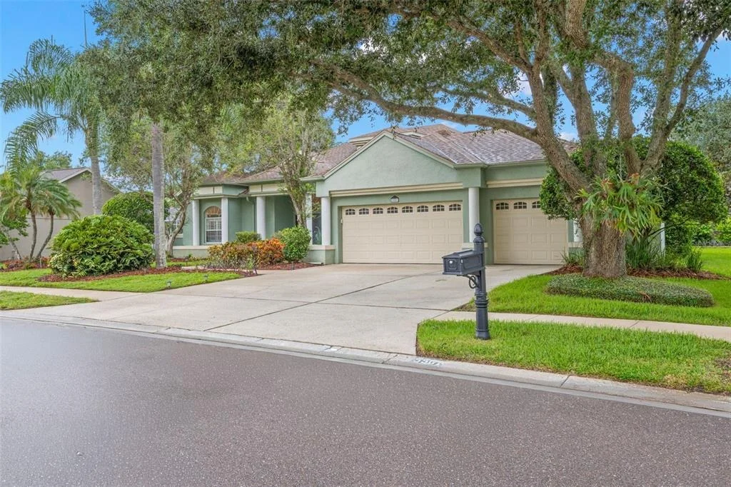 Photo of 5501 STAG THICKET LANE