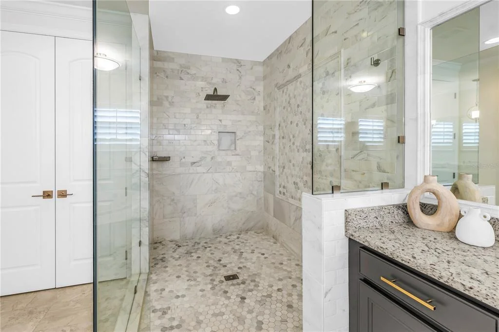 Photo of 6237 SIGNATURE POINTE LANE