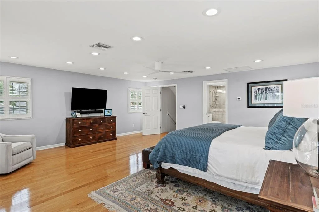 Photo of 480 W DAVIS BOULEVARD