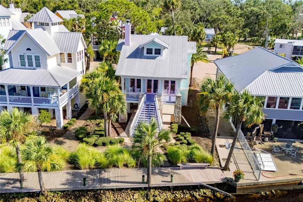 Photo of 1410 SE MAGNOLIA DRIVE