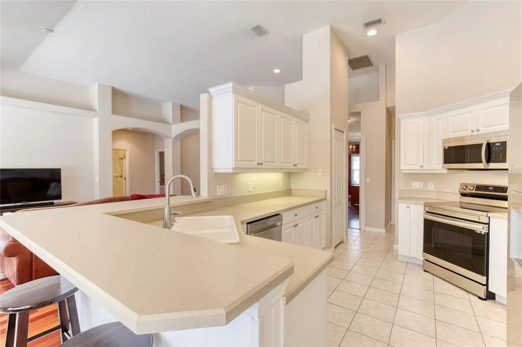 Photo of 5 WATERCLIFF LANE