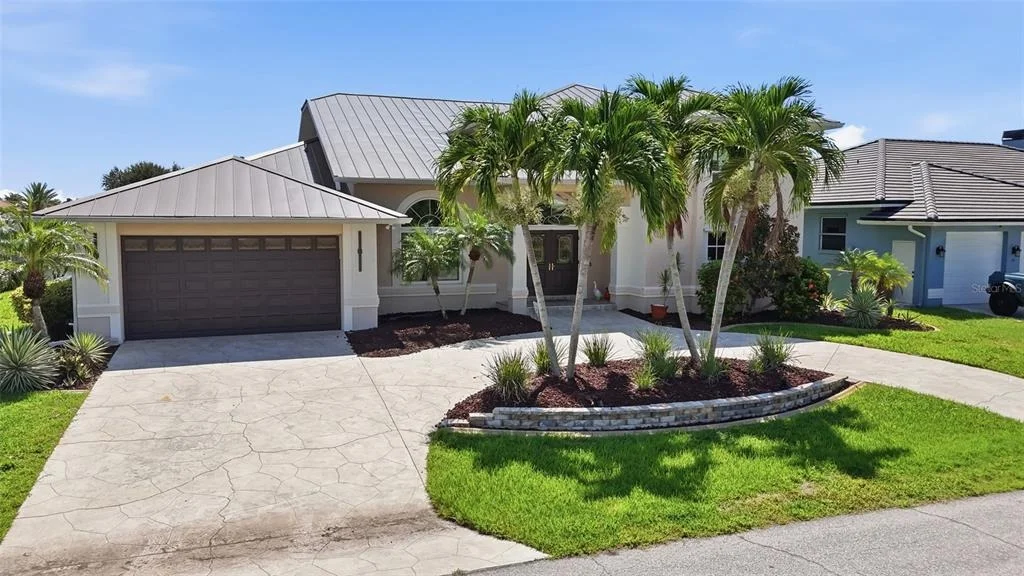 Photo of 414 CAICOS DRIVE