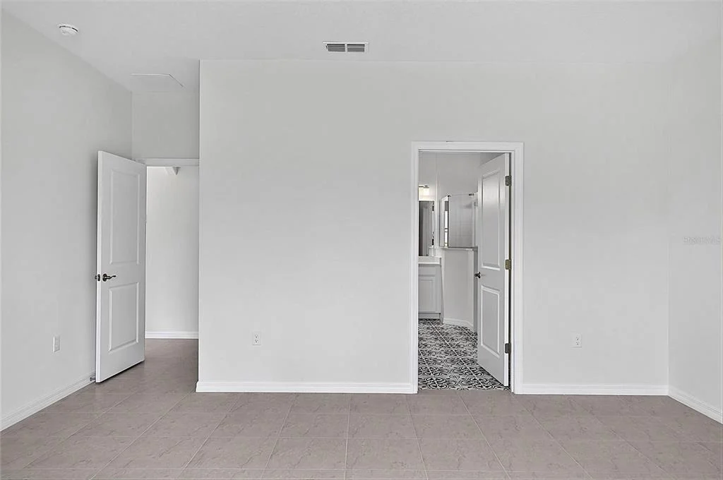 Photo of 10 PERSIMMON DRIVE