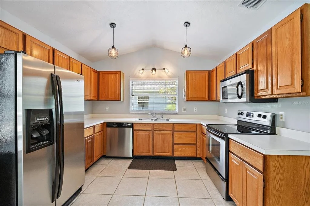 Photo of 4732 MEADOWVIEW CIRCLE