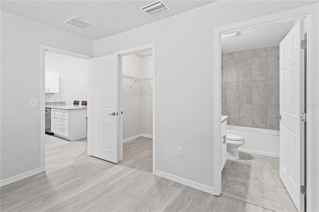 Photo of Unit A at 607 SE 4TH DRIVE