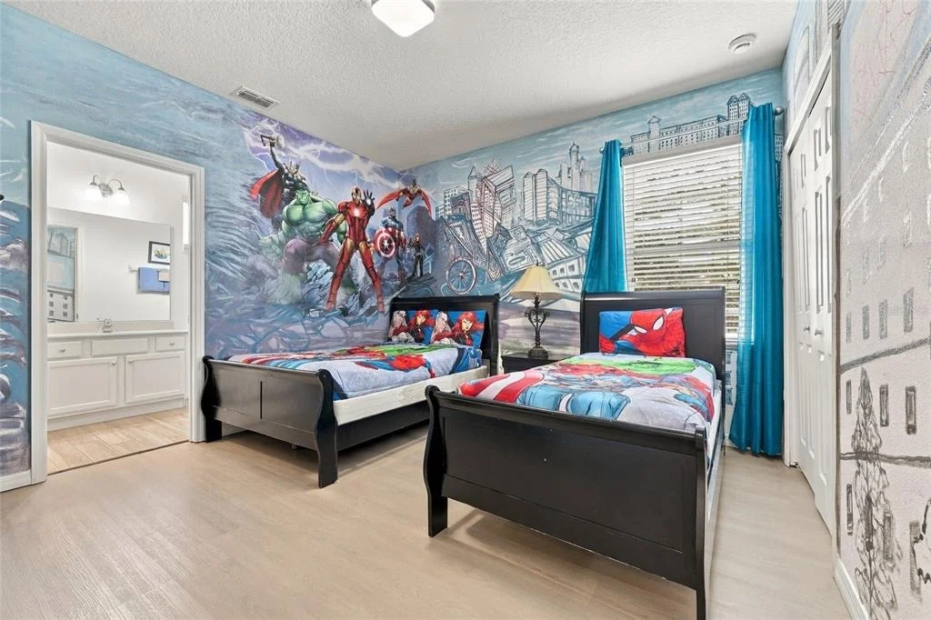Photo of 6000 OAK GREEN LOOP