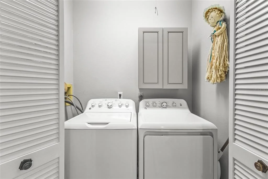 Photo of 6662 OAKBROOKE CIRCLE