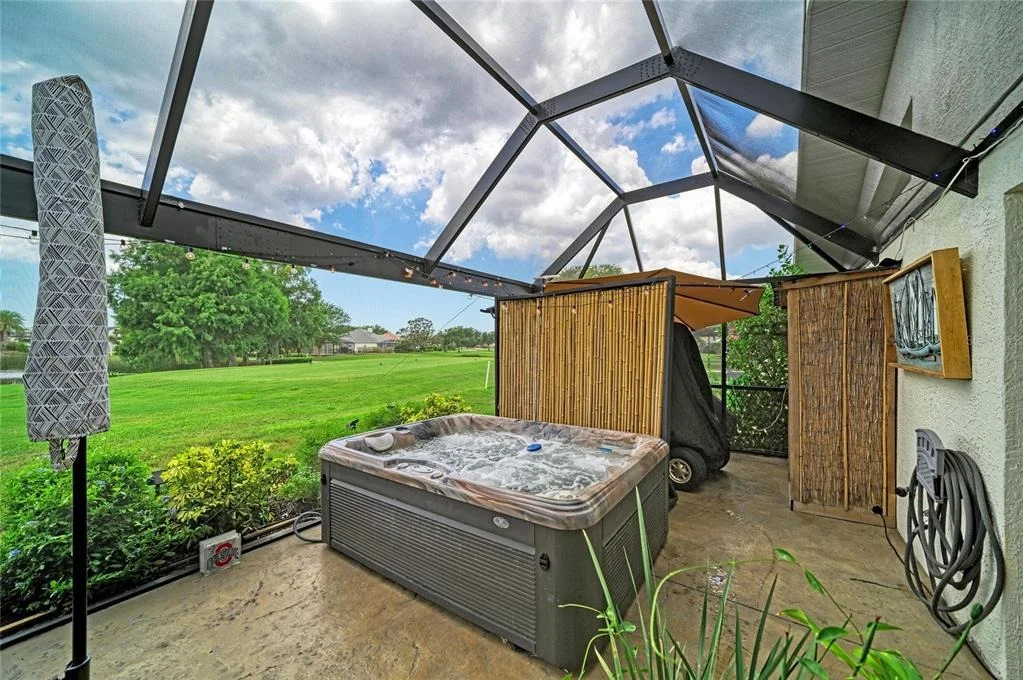 Photo of 6604 STONE RIVER ROAD