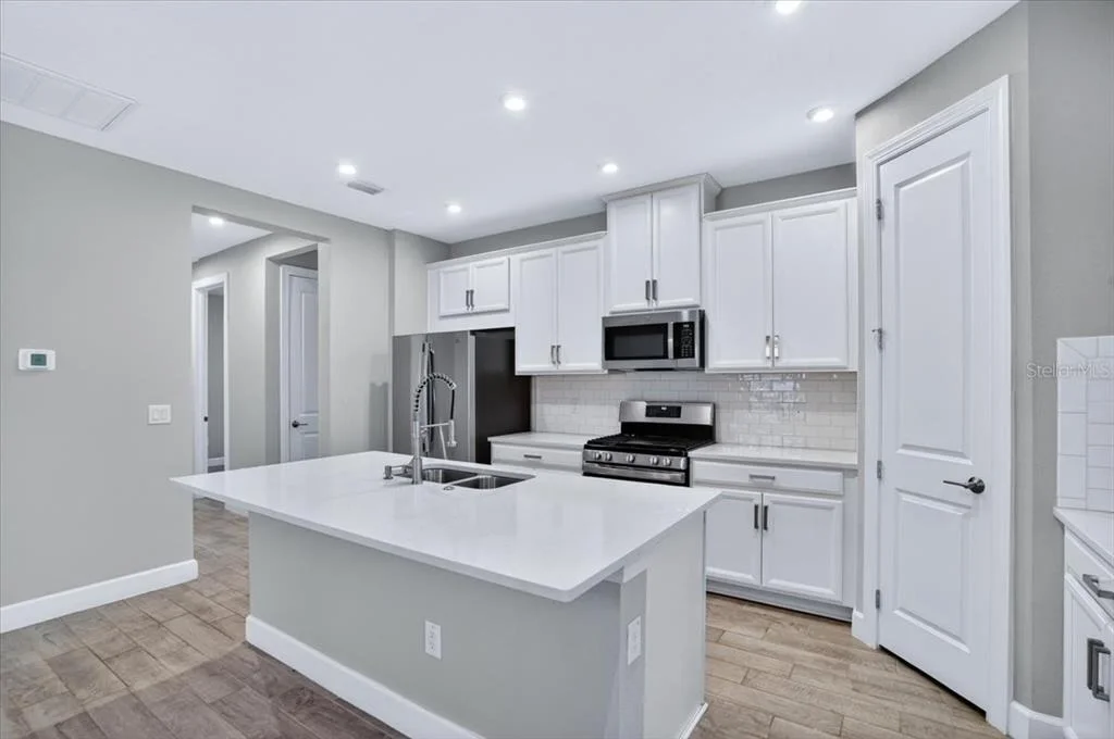 Photo of 4642 CRESTPOINT WAY