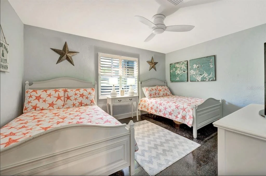 Photo of 301 JACKSON DRIVE