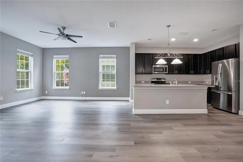 Photo of 6867 SUNDROP STREET