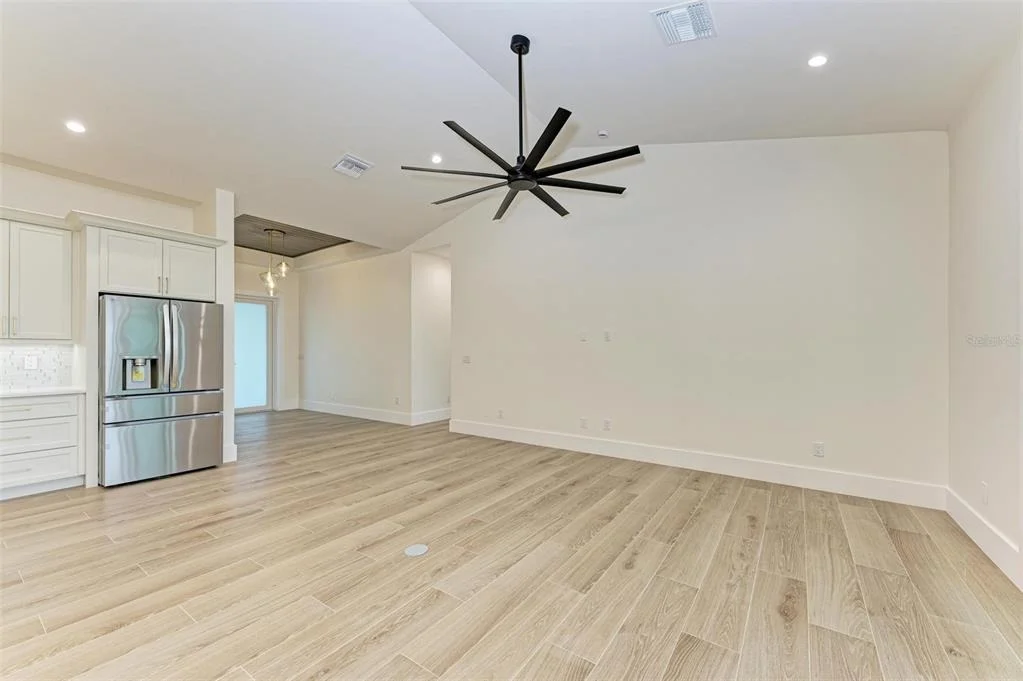 Photo of 6100 RIVERSIDE DRIVE