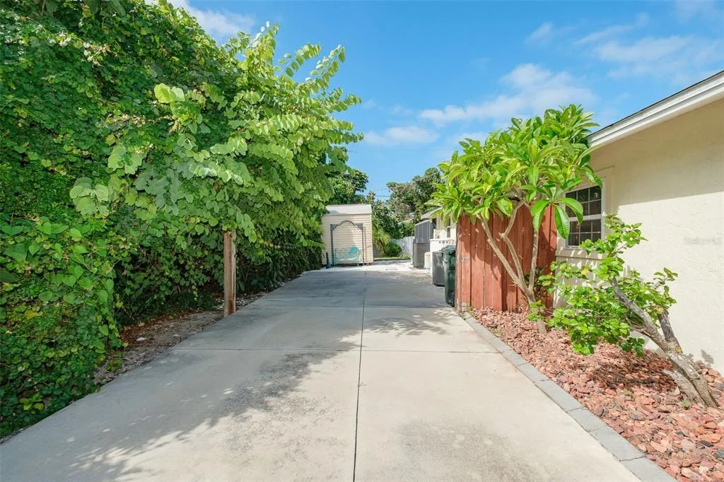 Photo of 4708 ALLIGATOR DRIVE