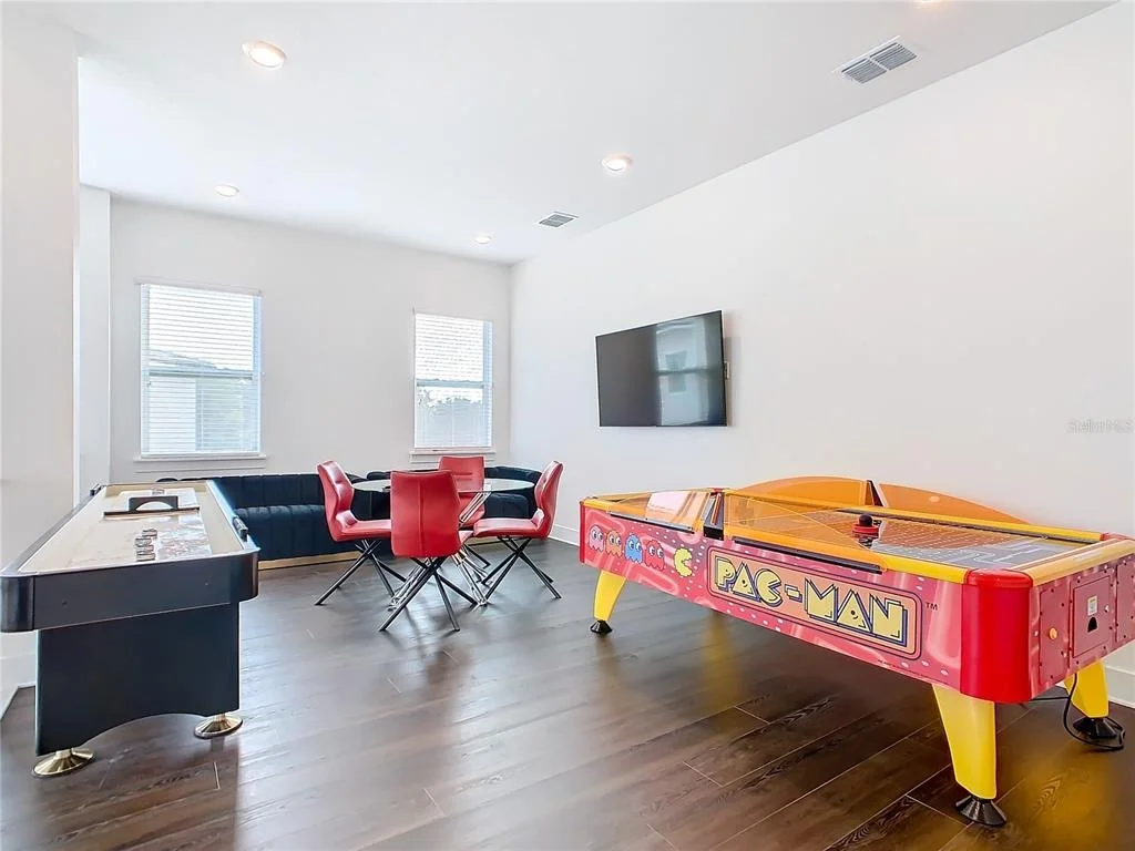 Photo of 2125 PINE OAK LOOP