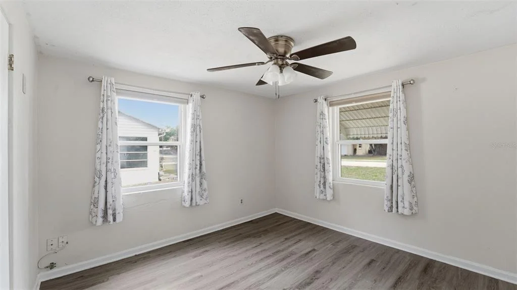 Photo of 8 ANGELES ROAD