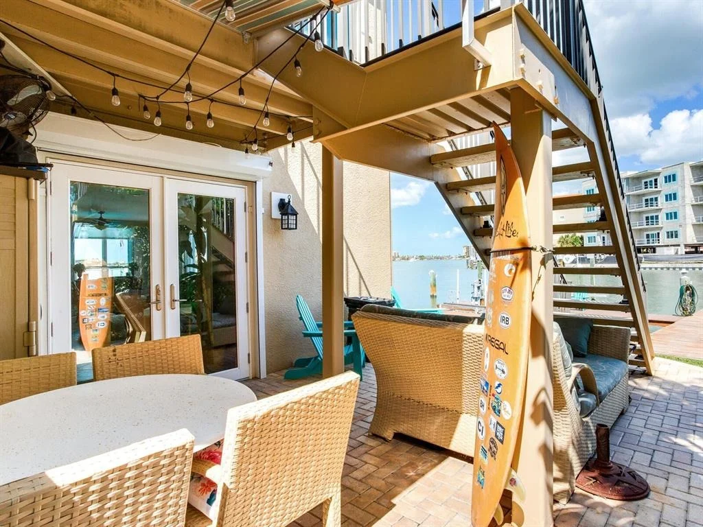 Photo of Unit B at 210 DOLPHIN POINT