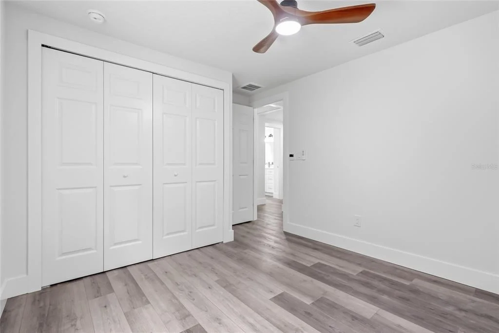 Photo of 15924 WINDING DR