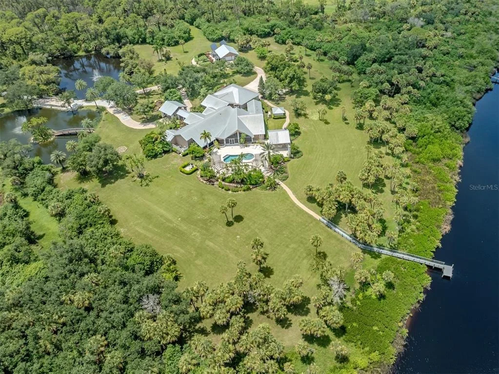 Photo of 630 N RIVER ROAD