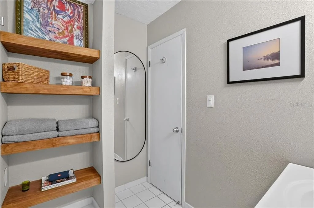 Photo of Unit 310 at 4001 BENEVA ROAD