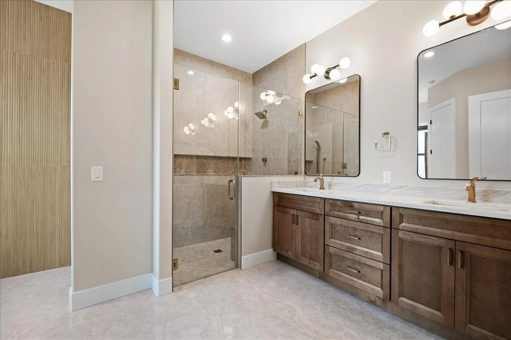 Photo of 46 RIVERVIEW BEND N