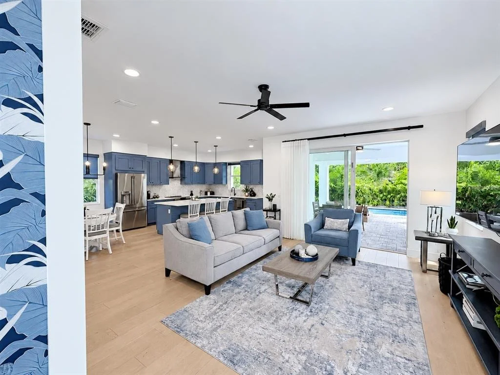 Photo of 1647 SIESTA DRIVE