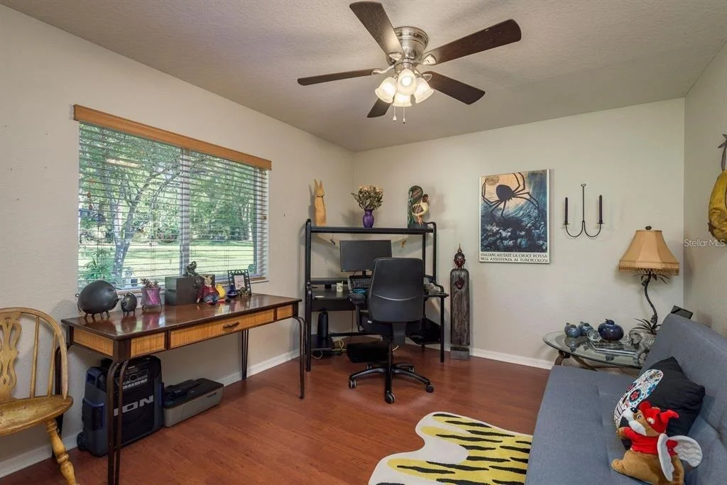 Photo of 7182 GRIFFIN ROAD