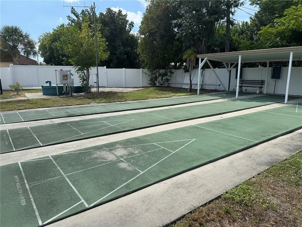 Photo of 652 PARK CIRCLE
