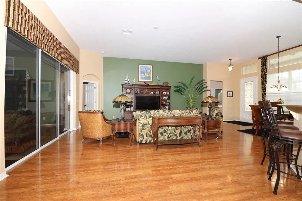 Photo of 27328 PINE STRAW ROAD