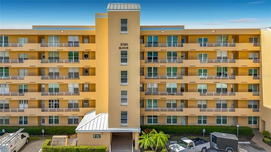 Photo of Unit 607 at 3740 PINEBROOK CIRCLE