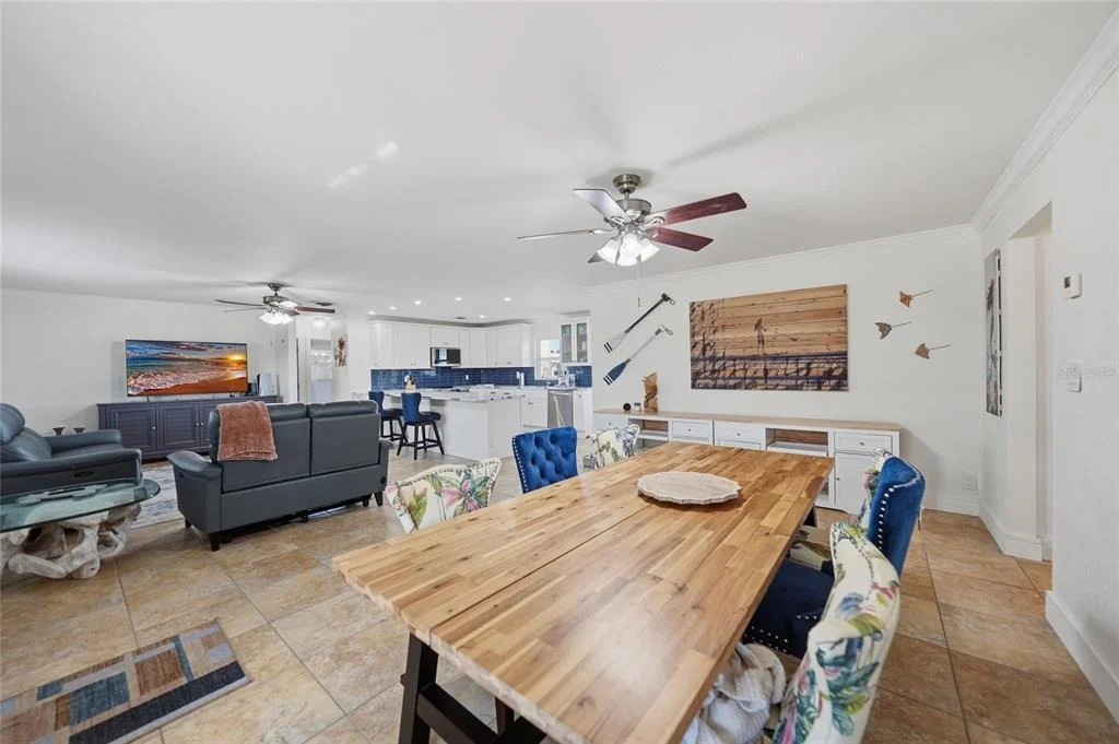 Photo of 8416 RIVERSIDE DRIVE