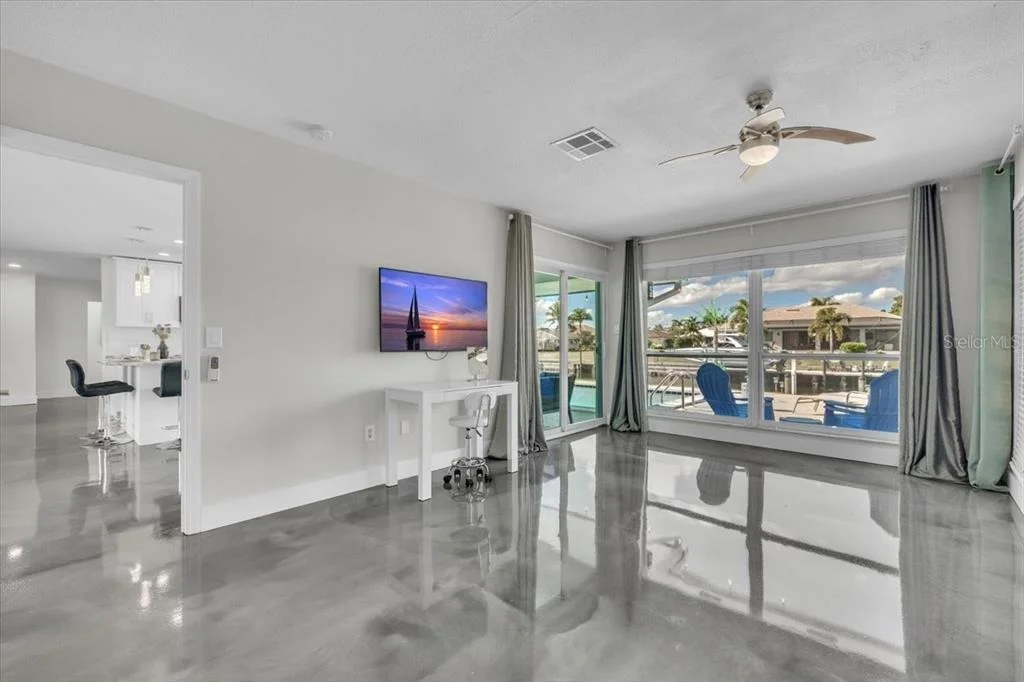 Photo of 2424 ROSA LANE