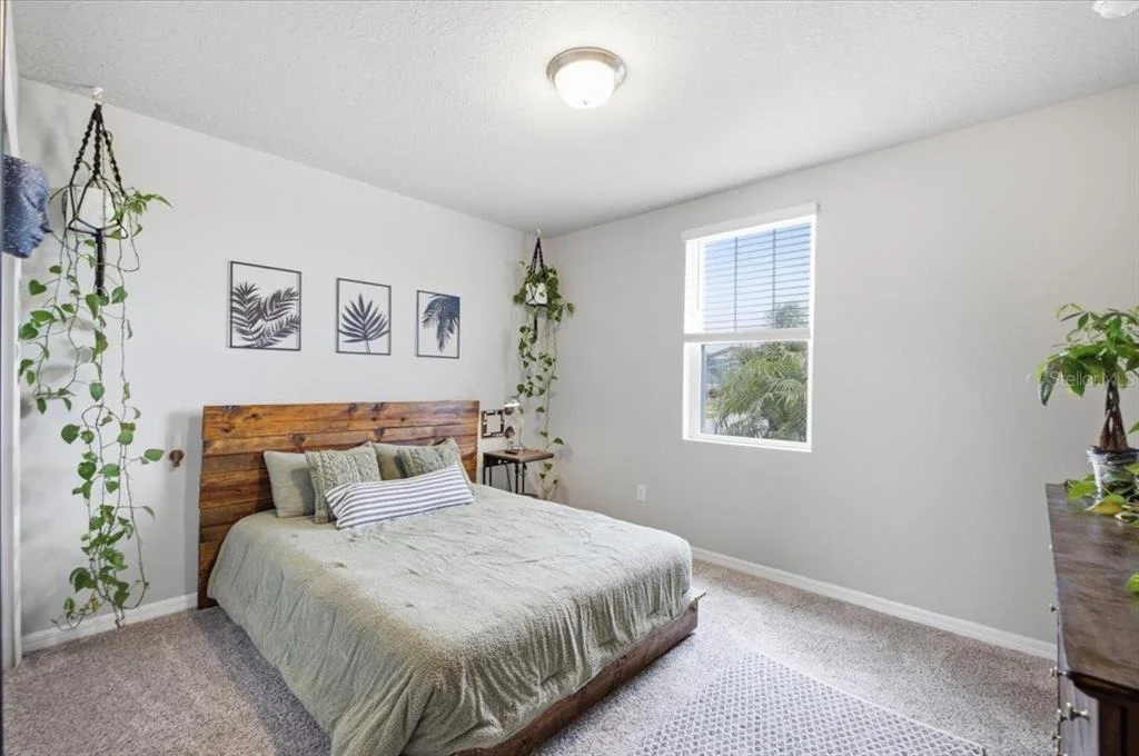 Photo of 10119 DAYBREAK GLEN