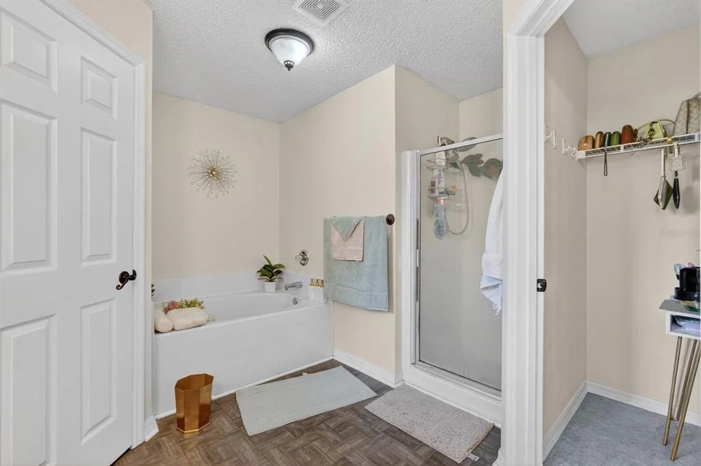 Photo of 16 REGENCY DRIVE