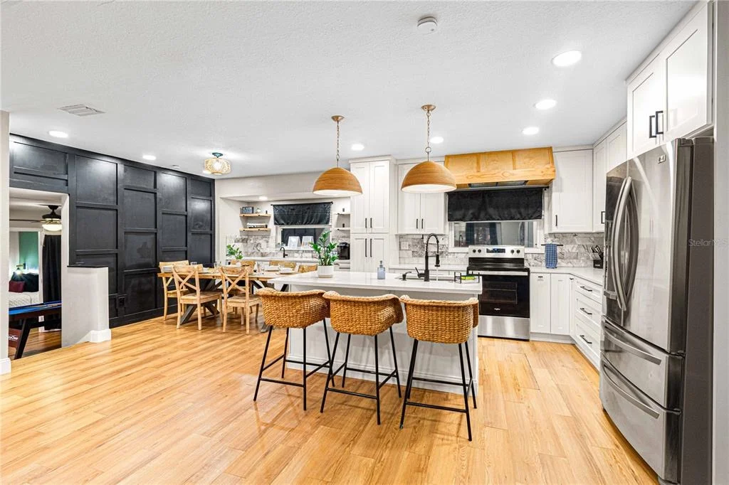 Photo of 7501 RUSTIC DRIVE