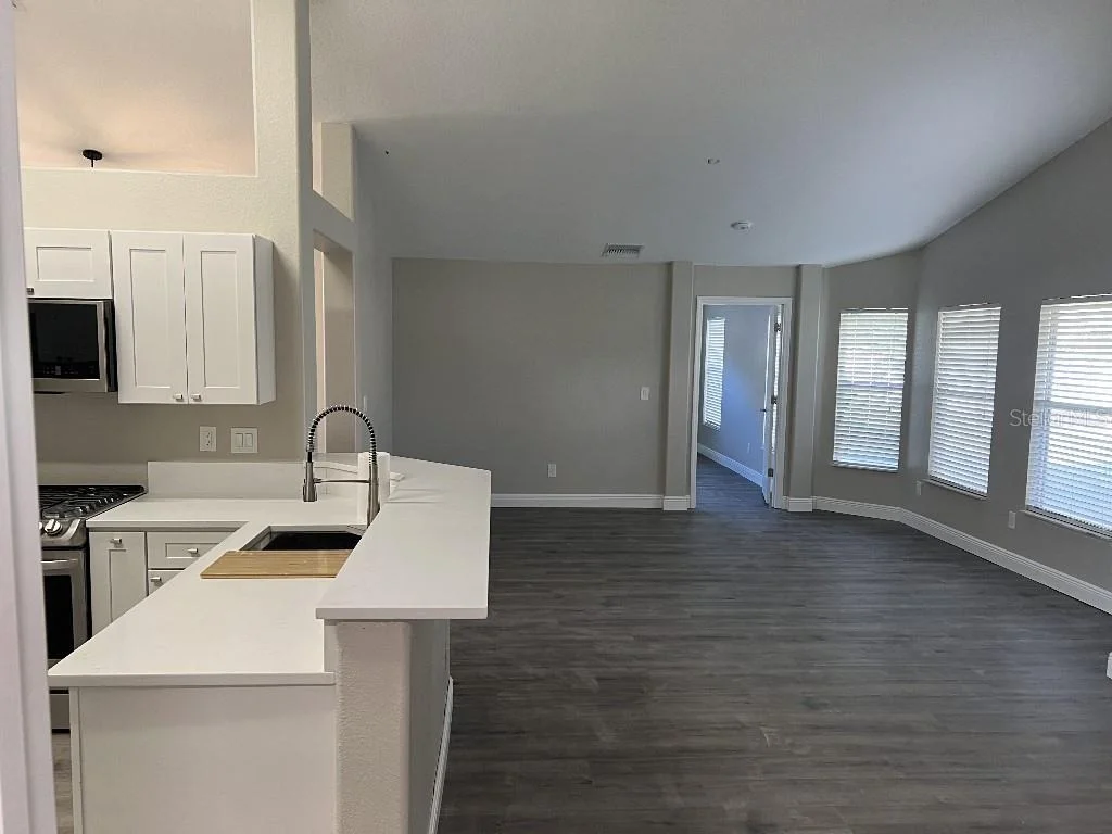 Photo of 735 HURLEY DRIVE