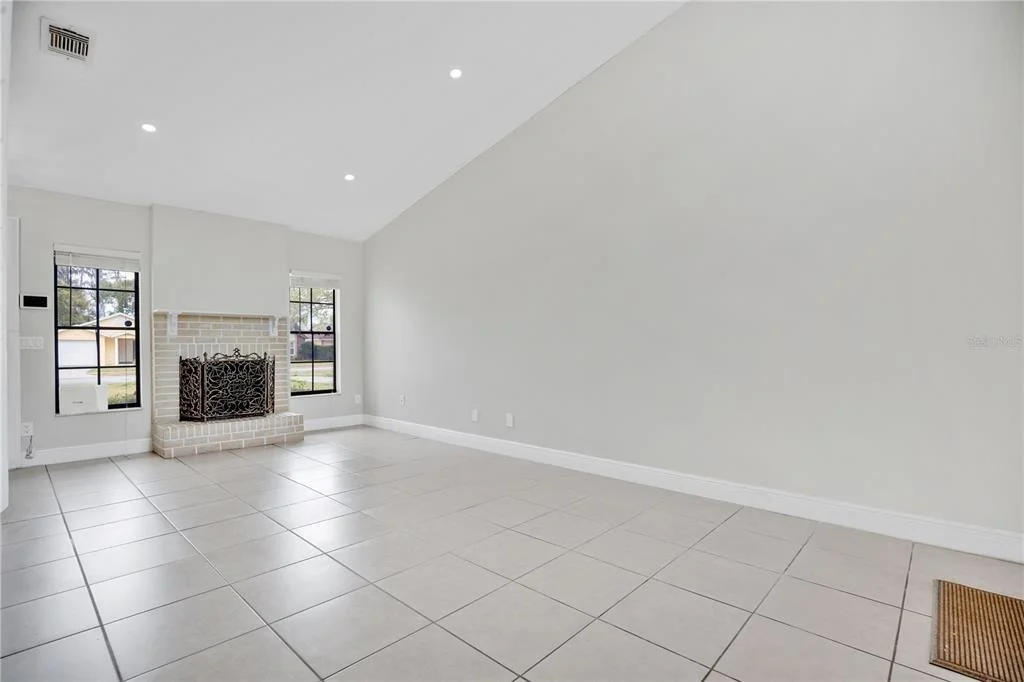 Photo of 682 ASCOT CIRCLE