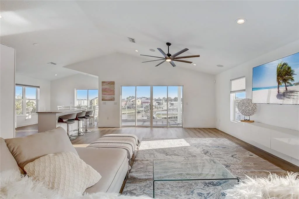 Photo of 6511 CLARK STREET