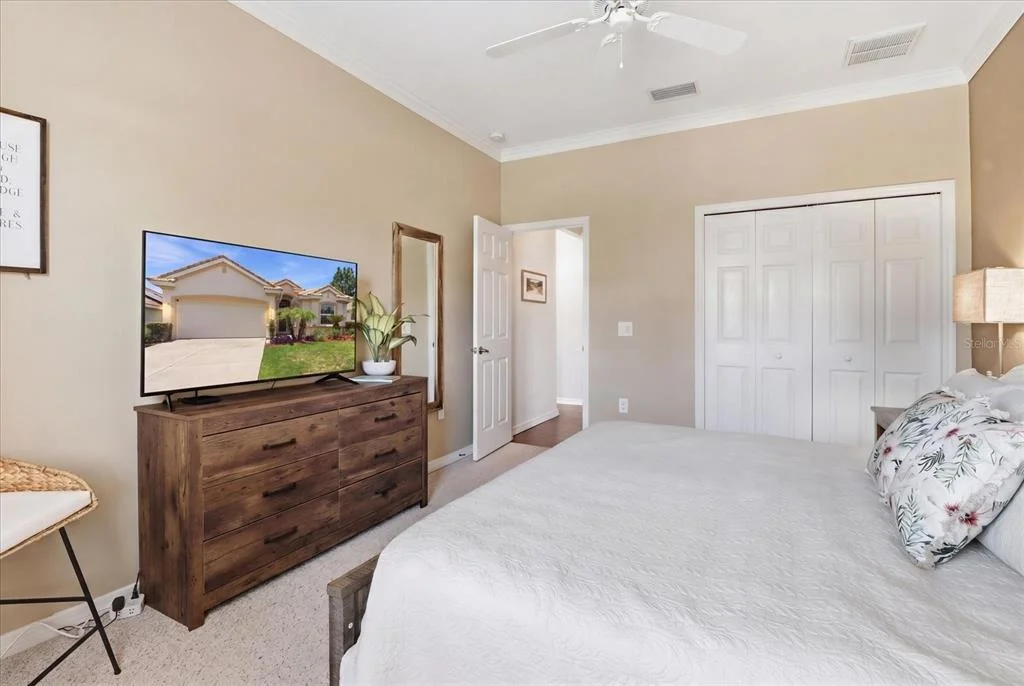 Photo of 1096 W DIAMOND SHORE LOOP