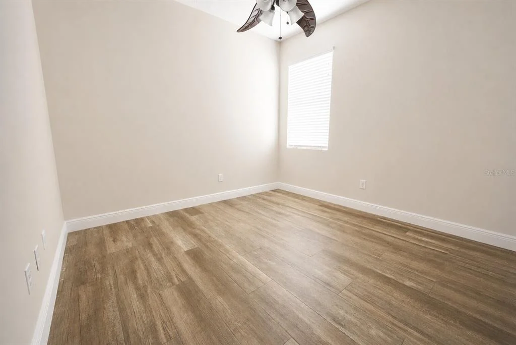 Photo of 1147 DEGRAW DRIVE