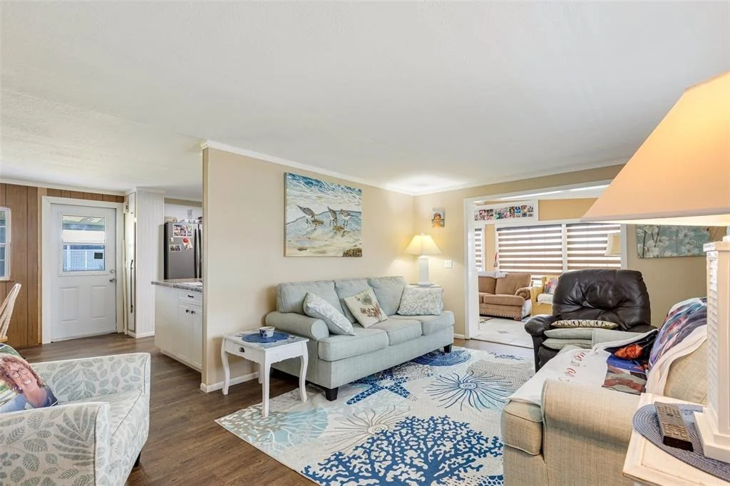 Photo of 412 VIVAR