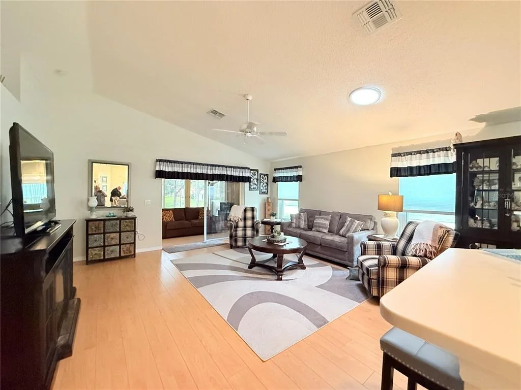 Photo of 265 CENTER OAK CIRCLE