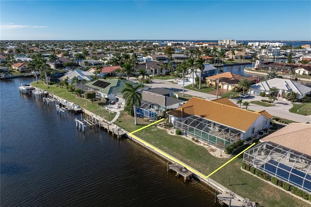 Photo of 1119 VIA FORMIA